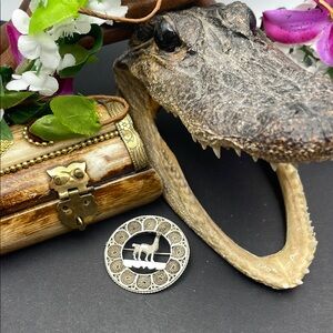 Silver filigree llama brooch/pendant antique